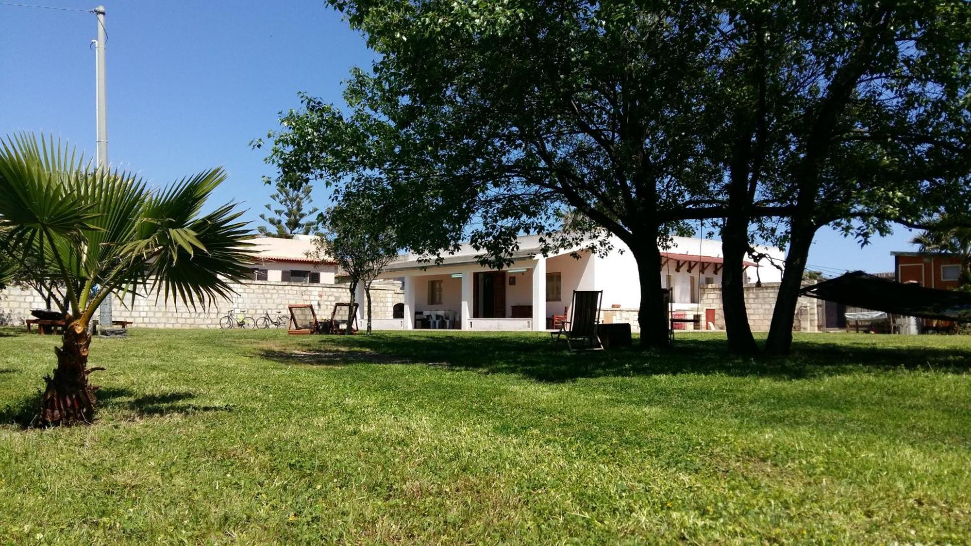 Villa Luna A Pochi Passi Dalla Spiaggia อาโวลา ภายนอก รูปภาพ